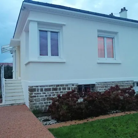 Chez Papinette, Proche Gare Et Centre, Pdj Compris * Niort